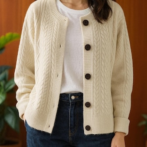 Women’s Knitted Sweater Jacket – Loose Cardigan for Spring & Autumn