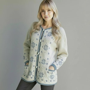 Alafoss Icewool Women's Vintage Blue Nordic Wool Snowflakes Toggle Closure with Pockets Made in Iceland Cottagecore Cardigan Rare Jacket